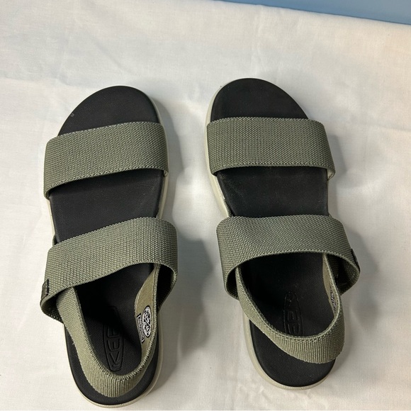 KEEN Backstrap Olive Color Sandals Size 7 - Picture 2 of 9